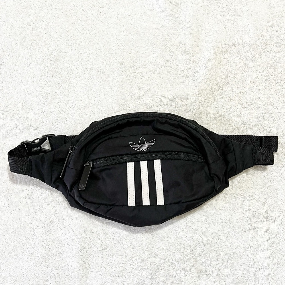 Adidas Black Originals National Crossbody Fanny Pack Athletic Gym Travel Unisex